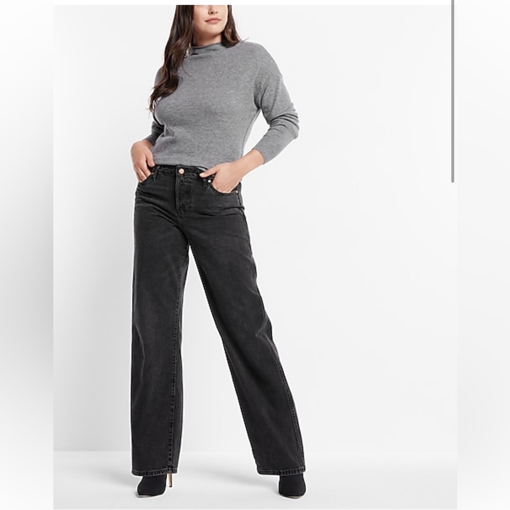 Express black relaxed straight low‎ rise jeans size 14 long